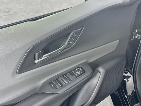 Used 2024 Toyota Prius Limited w/ Limited Premium Package FWD image 19