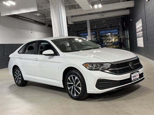 Used 2023 Volkswagen Jetta S FWD image 2