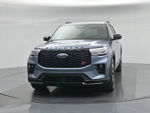 Used 2025 Ford Explorer ST image 58