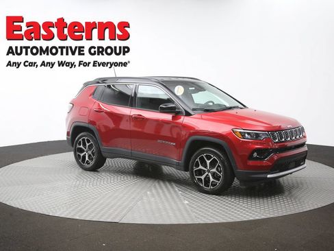 Used 2025 Jeep Compass Limited AWD/4WD image 49