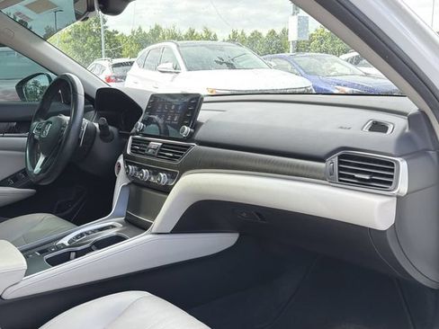 Used 2021 Honda Accord Touring image 16