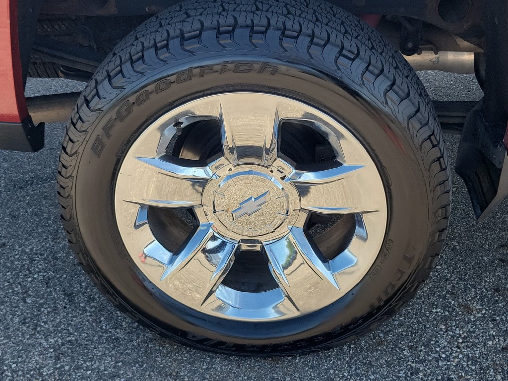 Used 2018 Chevrolet Silverado 1500 LTZ Z71 w/ LTZ Plus Package AWD/4WD image 38