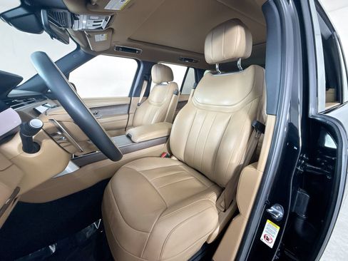 Used 2023 Land Rover Range Rover SE AWD/4WD image 9