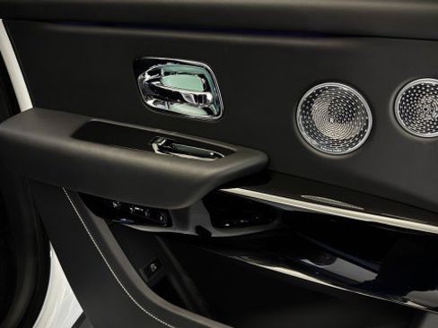 Used 2020 Rolls-Royce Cullinan AWD/4WD image 29