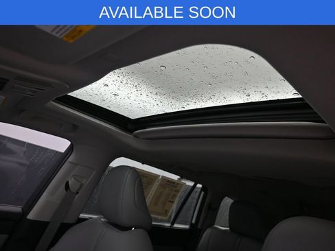 Used 2021 Toyota Highlander XLE AWD/4WD image 26