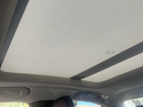 Used 2025 Volvo S60 B5 Plus image 22