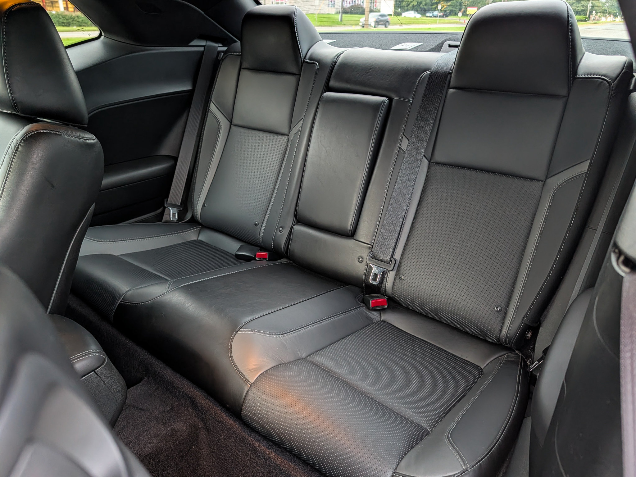Used 2018 Dodge Challenger R/T Plus RWD image 15