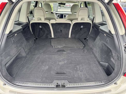 Used 2016 Volvo XC90 T5 Momentum AWD/4WD image 26
