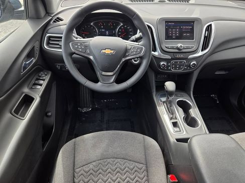Certified 2024 Chevrolet Equinox LT FWD image 9
