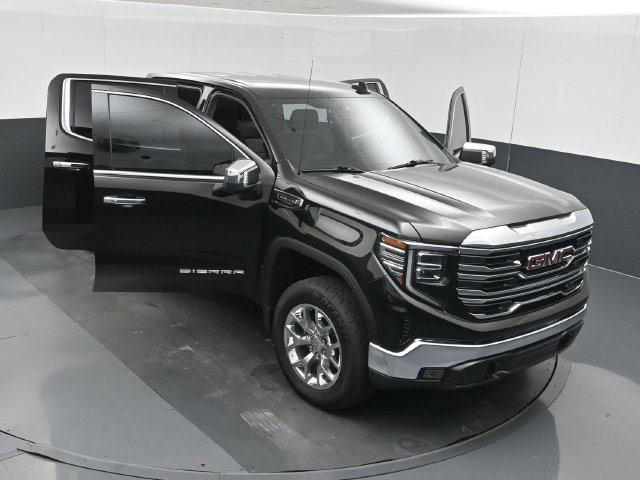 Used 2024 GMC Sierra 1500 SLT AWD/4WD image 62