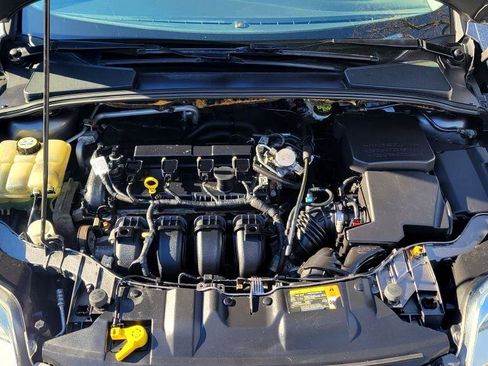 Used 2012 Ford Focus SEL image 16