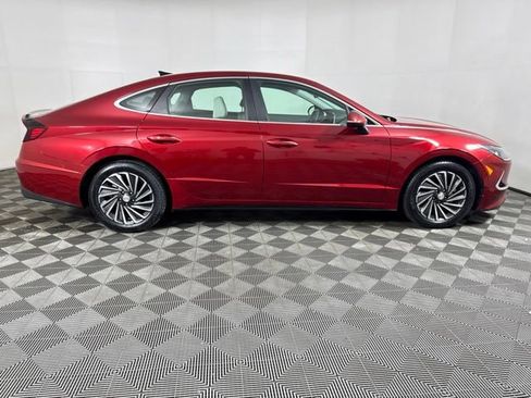 Used 2023 Hyundai Sonata SEL FWD image 2
