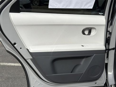 New 2026 Hyundai Ioniq 5 SEL image 21