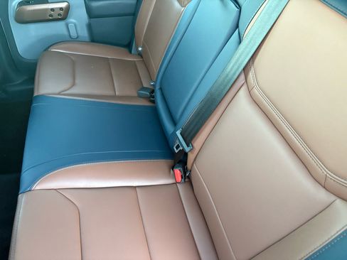 Used 2024 Ford Maverick Lariat image 34