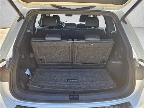 Used 2024 Volkswagen Tiguan SE R-Line FWD image 7