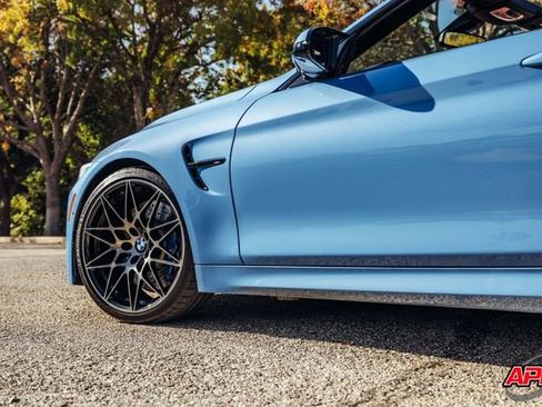 Used 2018 BMW M4 Convertible w/ Competition Package image 31