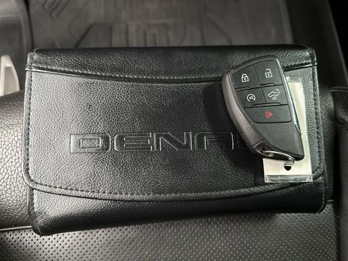 Used 2022 GMC Sierra 1500 Denali AWD/4WD image 37