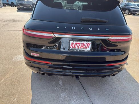 Used 2023 Lincoln Corsair Reserve w/ Equipment Group 201A AWD/4WD image 7