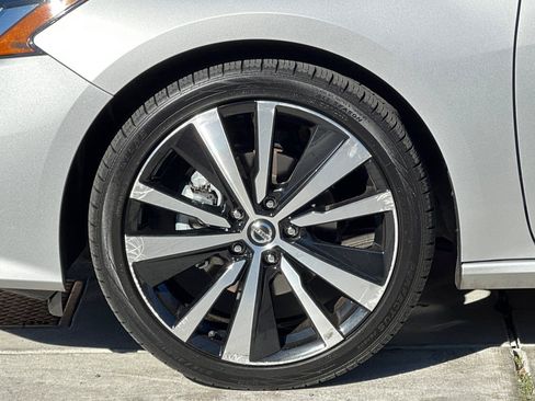 Used 2022 Nissan Altima 2.5 SR image 25