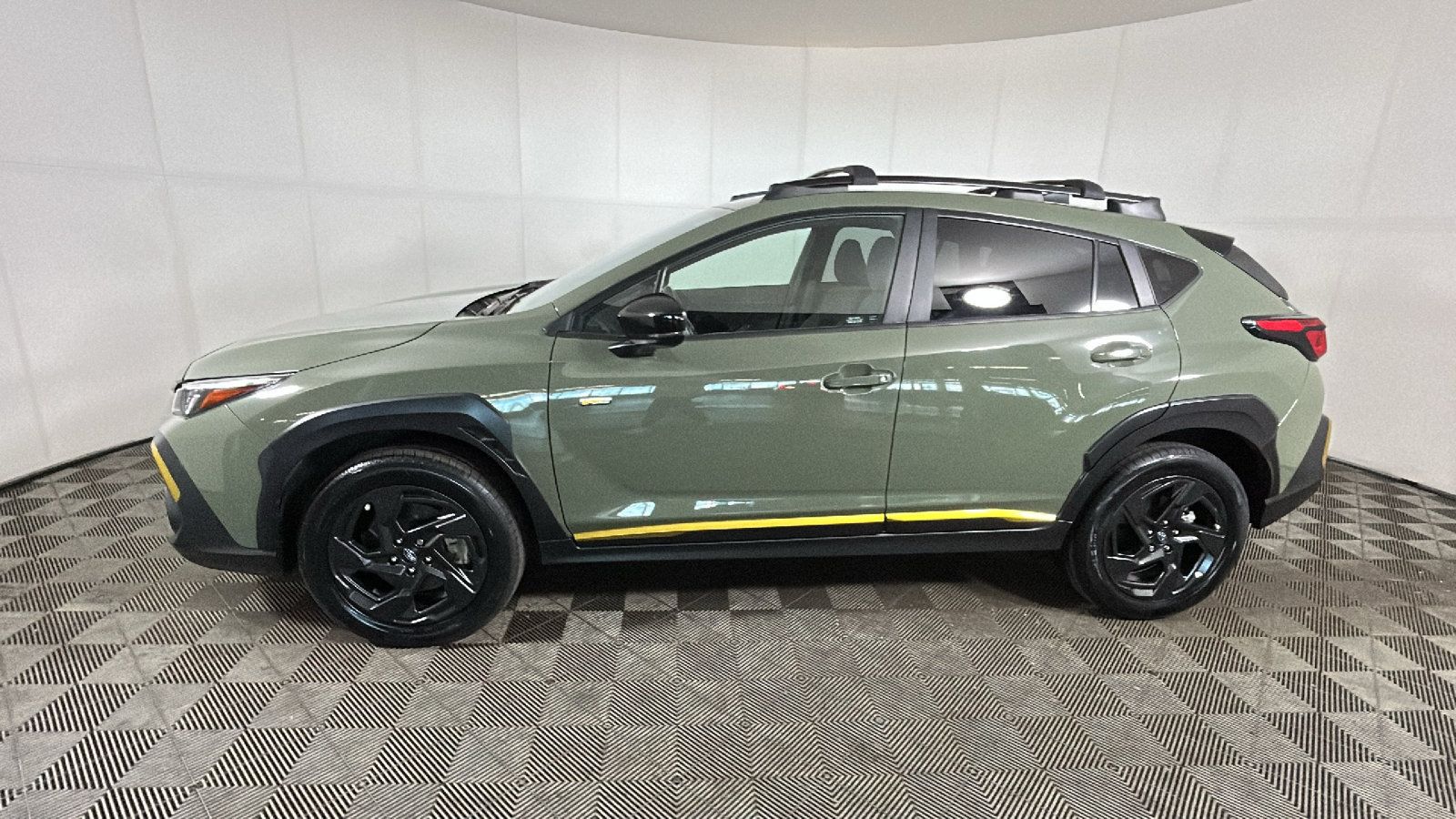 Used 2024 Subaru Crosstrek 2.5i Sport w/ Crosstrek Mirror Package AWD/4WD image 7