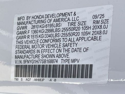 Used 2025 Honda Pilot Touring image 15