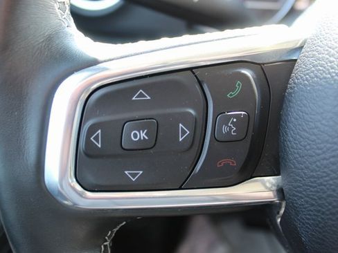 Used 2022 Jeep Wrangler Unlimited Sahara w/ Cold Weather Group image 12