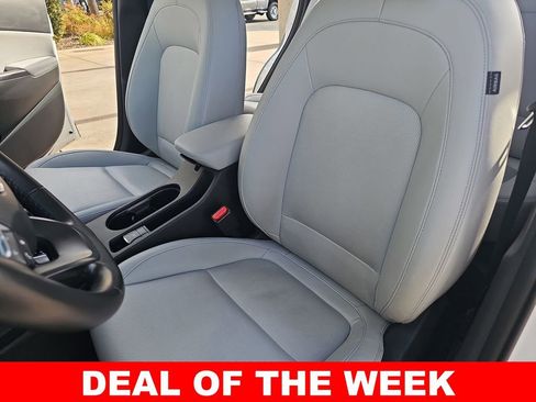 Used 2022 Hyundai Kona Limited image 14