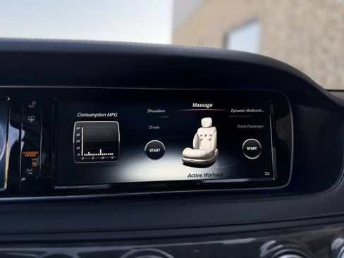 Used 2016 Mercedes-Benz S 550 Sedan image 32