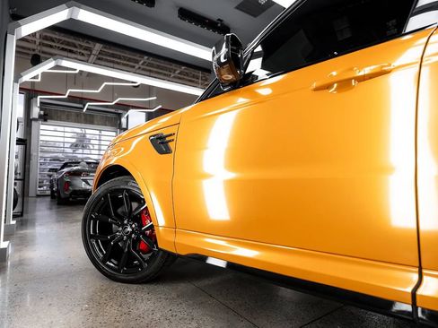 Used 2022 Land Rover Range Rover Sport SVR Carbon Edition AWD/4WD image 9