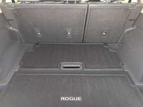 Used 2024 Nissan Rogue Platinum w/ Platinum Premium Package FWD image 29