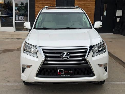 Used 2015 Lexus GX 460 w/ Premium Package AWD/4WD image 8
