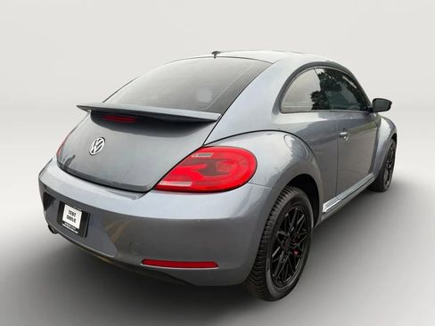 Used 2012 Volkswagen Beetle 2.5 FWD image 3