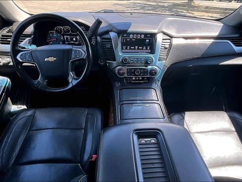 Used 2018 Chevrolet Tahoe Premier AWD/4WD image 15