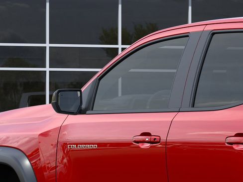 New 2026 Chevrolet Colorado ZR2 image 12