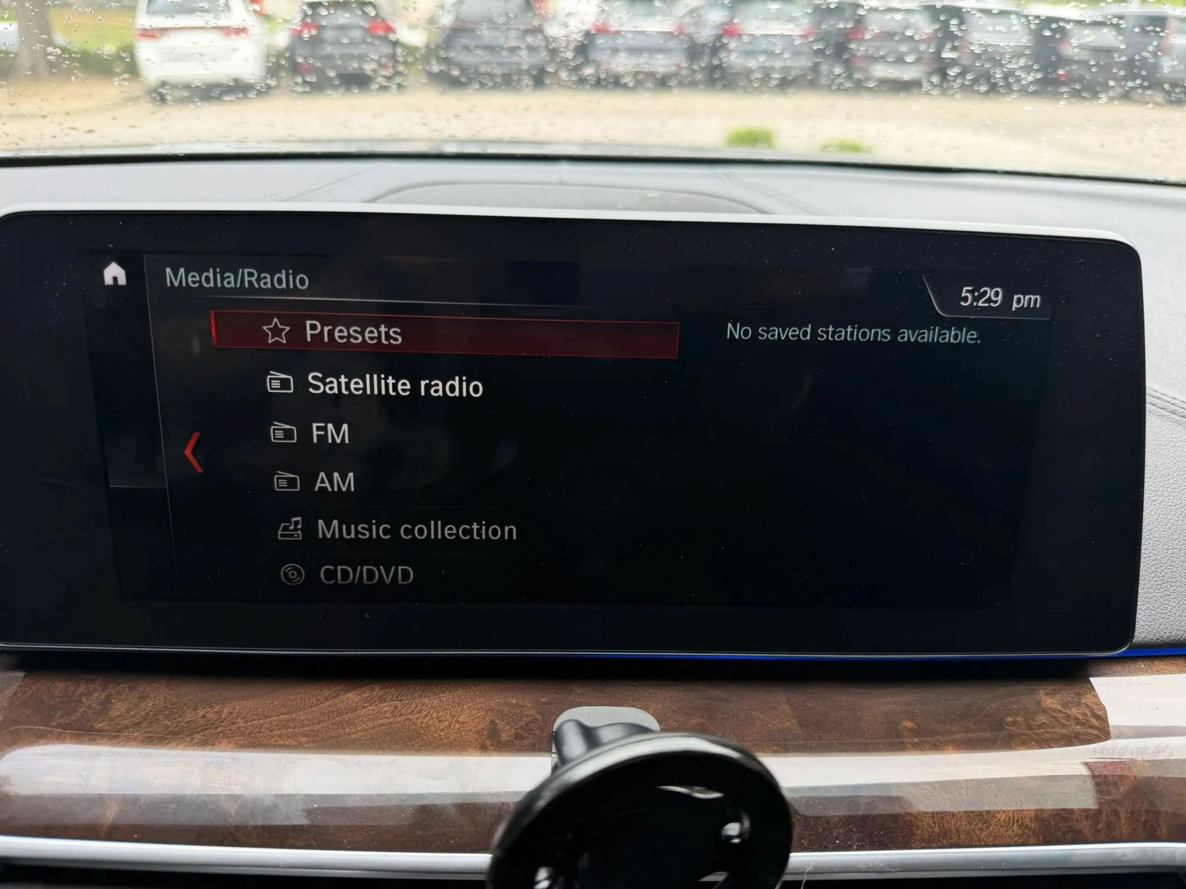 Used 2018 BMW M550i xDrive AWD/4WD image 40