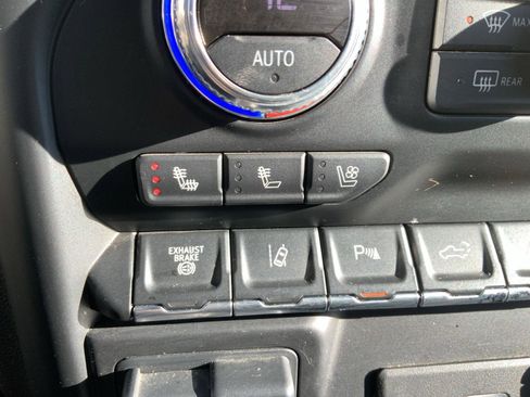 Used 2020 GMC Sierra 3500 Denali w/ Denali Ultimate Package image 61