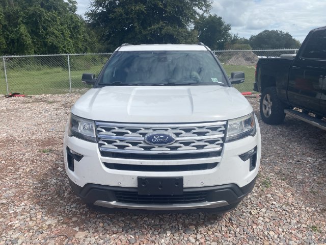 Used 2019 Ford Explorer XLT w/ Equipment Group 202A AWD/4WD image 2