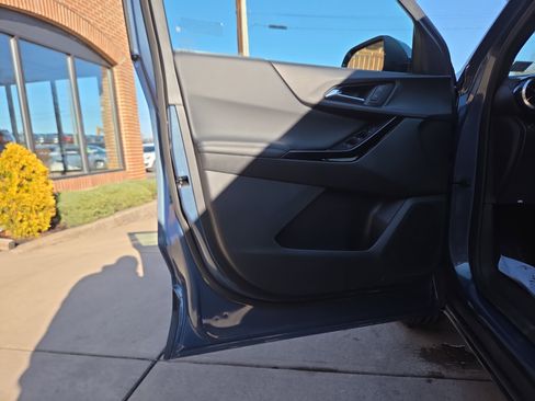 Used 2025 Chevrolet Equinox LT image 15