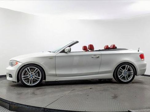 Used 2013 BMW 135i Convertible image 3