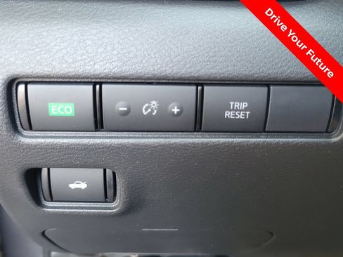Certified 2025 Nissan Sentra SV FWD image 15