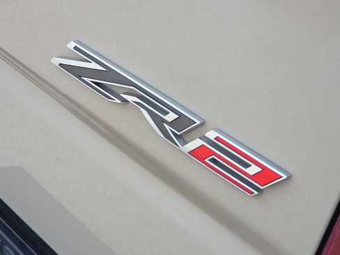 Used 2023 Chevrolet Silverado 1500 ZR2 w/ Technology Package image 10