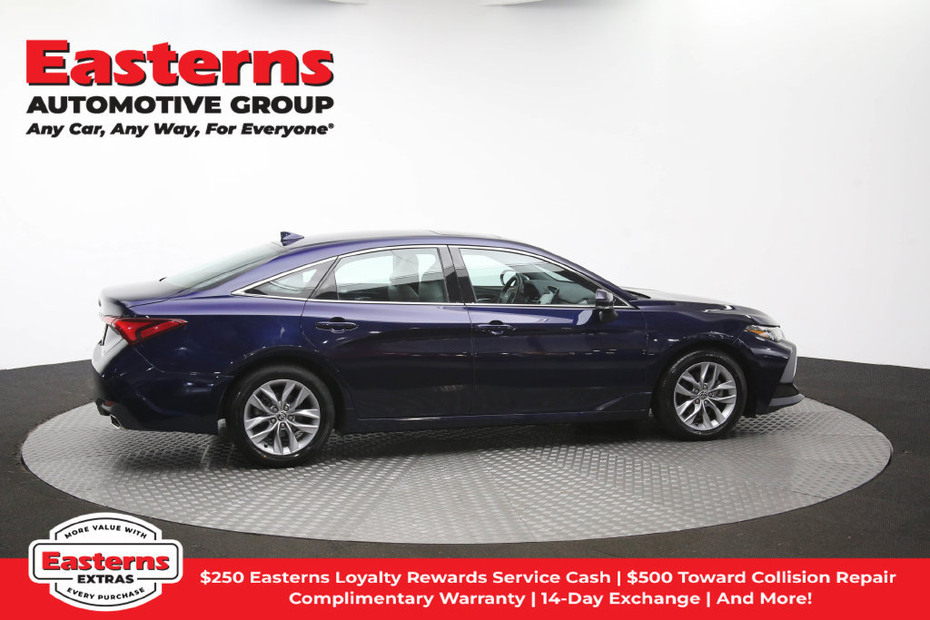 Used 2022 Toyota Avalon XLE w/ Moonroof Package FWD image 46