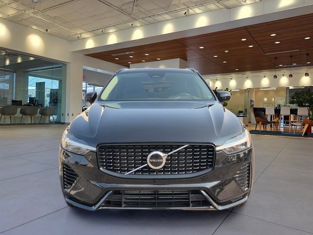 Certified 2024 Volvo XC60 T8 Core AWD/4WD image 5