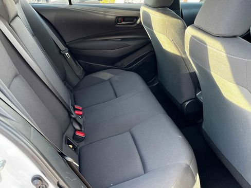 Used 2023 Toyota Corolla LE image 18