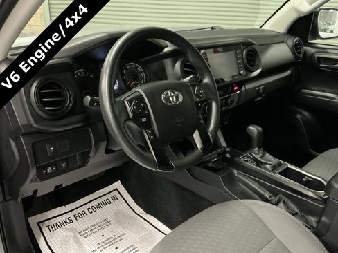 Used 2022 Toyota Tacoma SR5 image 9