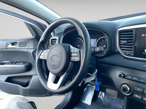 Used 2021 Kia Sportage LX image 21