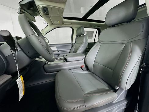 New 2025 Ford Expedition Max Active image 12