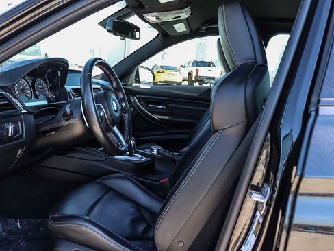 Used 2018 BMW M3 image 24
