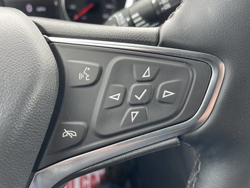 Used 2024 Chevrolet Equinox LT image 18