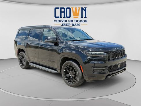 Used 2024 Jeep Wagoneer Series II AWD/4WD image 1